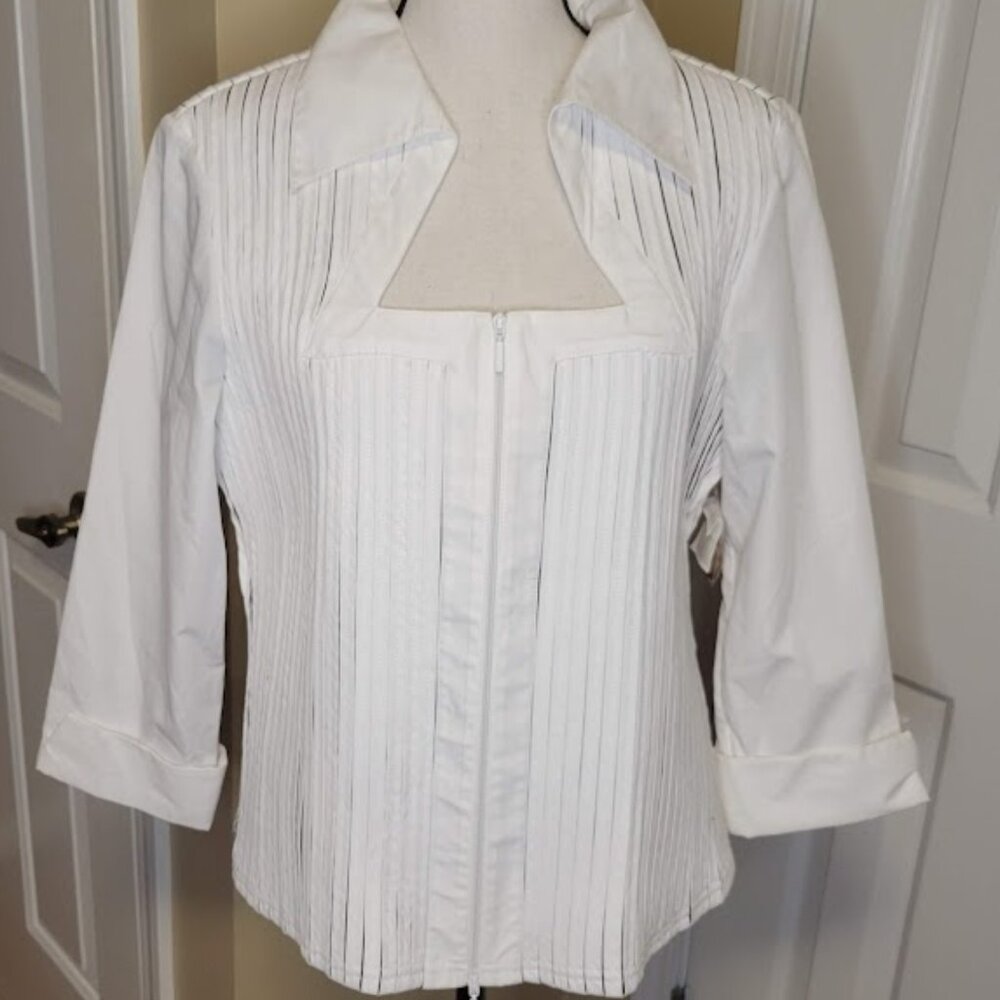 Ravel White Pleated Zip-Front Blouse – Size Large
